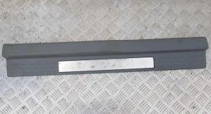 Накладка порога правая Ford Mustang 2004-2010 4R33 6313200 Накладка порога правая Ford Mustang 2004-2010 4R33 6313200