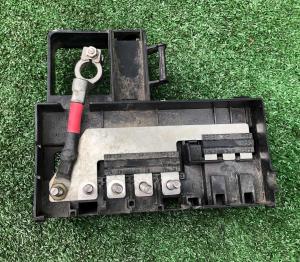 Клема плюсовая Cadillac Escalade 2015-2020 84354716 ; 23325148 ; 23375728 ; 84095546 ; 23480513 ; 23217054 ; 23264102 ; 23190334 ; 23438329 ; 22985570 ; 23150676