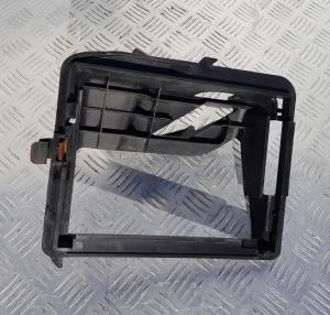 Кронштейн ЭБУ PCM Chevrolet Tahoe 1999-2006 15047570; 15036934; 15152701 Кронштейн ЭБУ PCM Chevrolet Tahoe 1999-2006 15047570; 15036934; 15152701