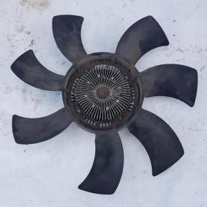 Вискомуфта с вентилятором радиатора Infiniti QX56 2004-2010 210827S00A; 210607S000