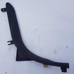 Накладка центральной консоли правая Cadillac SRX 2009-2016 22821103 Накладка центральной консоли правая Cadillac SRX 2009-2016 22821103