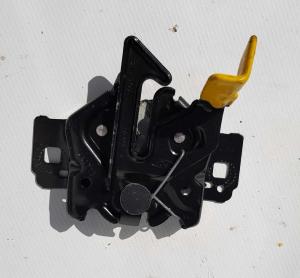 Замок капота Ford Explorer 5 BB5Z 16700 A