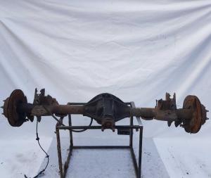 Задний мост Chevrolet TrailBlazer 2001-2009 (пер. число 3.42; без блок.) 15880755 Задний мост Chevrolet TrailBlazer 2001-2009 (пер. число 3.42; без блок.) 15880755