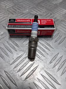 Свеча зажигания Ford (4.0L) Explorer Sport 2001-2003/Explorer Sport Trac 2001-2005 Motorcraft  SP400; AGSF22N Свеча зажигания Ford (4.0L) Explorer Sport 2001-2003/Explorer Sport Trac 2001-2005 Motorcraft  SP400; AGSF22N