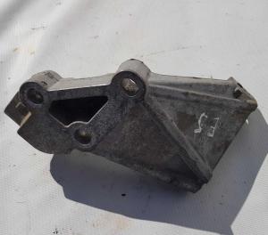 Кронштейн раздаточной коробки Ford Explorer 5 2011-2014 7T4Z 7A444 A; 7T43 7A444 BB