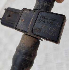 Датчик давления паров топлива Ford Explorer 5 9U5A 9C052 BC