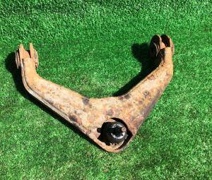 Рычаг передний верхний Hummer H2 2000-2014 25905442 ; 12475483 ; 12477521 ; 15049881 ; 15110013 ; 15224737 ; 12474580