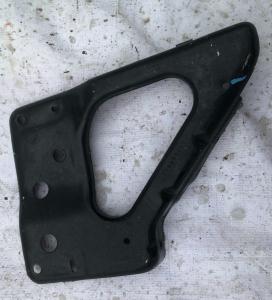 Кронштейн аккумулятора Cadillac Escalade / Tahoe 2014-2020 22829069