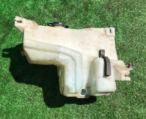 Бачок стеклоомывателя Hummer H2 2003-2009 12335775 ; 88944338 ; 15060731
