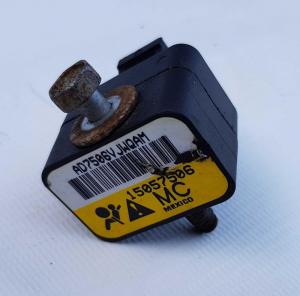 Датчик удара фронтальный Chevrolet Tahoe 1999-2006 15057506 Датчик удара фронтальный Chevrolet Tahoe 1999-2006 15057506