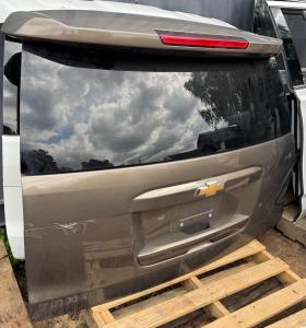 Крышка багажника Chevrolet Tahoe 2015-2020 84525978 ; 23345546 ; 22756787 ; 84167942 ; 23349178