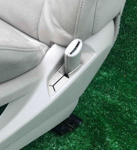 Преднатяжитель пряжки водительского ремня безопасности Cadillac Escalade / Tahoe 2015-2016 19329226 ; 19303142