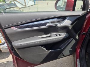Обшивка водительской двери Cadillac XT6 2020 84748767 Обшивка водительской двери Cadillac XT6 2020 84748767