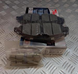 Колодки тормозные передние к-кт Ford Mustang 2015-2023 Raybestos EHT1791H; FR3Z2001D: FR3Z2001P