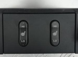 Кнопка обогрева сидений Dodge Durango 2004-2009; 56045625AB; 56045626AB Кнопка обогрева сидений Dodge Durango 2004-2009; 56045625AB; 56045626AB