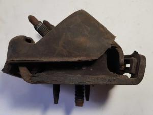 Опора ДВС правая Ford Explorer 4 2006-2010 7A2Z 6038 D