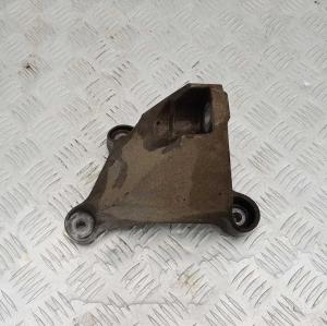 Кронштейн ДВС правый Chevrolet Camaro 2012-2015 92249330; 92200268 Кронштейн ДВС правый Chevrolet Camaro 2012-2015 92249330; 92200268