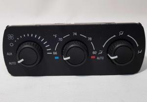 Блок управления климат - контролем потолочный Chevrolet Tahoe 1999-2006 15763048 Блок управления климат - контролем потолочный Chevrolet Tahoe 1999-2006 15763048
