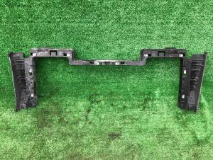 Рамка телевизора верхняя Cadillac Escalade 2015-2019 23497749 ; 23497749