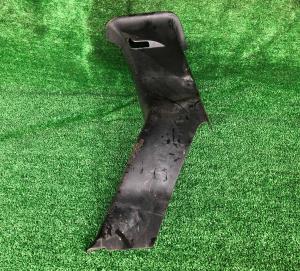 Накладка стойки багажника правая Hummer H2 2003-2004 10358707 ; 15065501 ; 15178003 ; 15187257