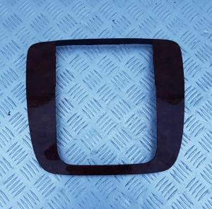 Рамка магнитолы Chevrolet Tahoe 2006-2014 25887440; 15092588 Рамка магнитолы Chevrolet Tahoe 2006-2014 25887440; 15092588