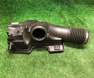 Патрубок воздушного фильтра Chevrolet Tahoe 2021-н.в. 84467638 ; 23376454 ; 84493960