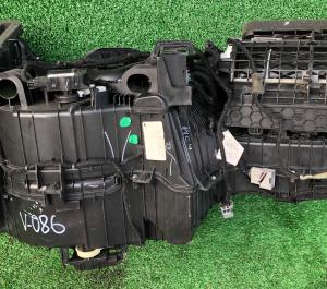 Проводка подторпедной печки Cadillac Escalase 2015-2016 23281484 ; 23497720 ; 23422820