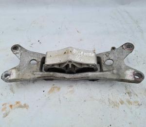 Опора АКПП с кронштейном (2.3L) Ford Mustang 2015-2020 FR3Z 7E373 A; FR3C 7E373 AA; FR3Z 6A023 A; FR3C 5060 AB