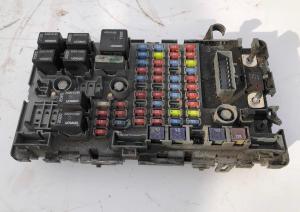 Блок предохранителей Dodge Ram 1500 / 2500 2012 68089323AF