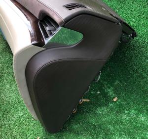 Накладка панели/блока предохранителя правая Cadillac Escalade 2015 23434587