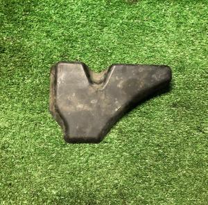 Брызговик лонжерона левый Chevrolet Tahoe / Escalade 2015-2020 22814345