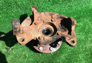 Кулак поворотный передний правый Hummer H2 2002-2009 25850471 ; 15718976 ; 18026764 ; 18060533 ; 18079494