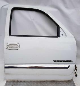 Дверь передняя правая Chevrolet Yukon XL 1999-2006 15017224 Дверь передняя правая Chevrolet Yukon XL 1999-2006 15017224
