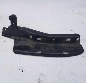 Кронштейн переднего бампера левый Ford F150 2004-2008 4L3Z 17753 AA;  4L34 17753 AE