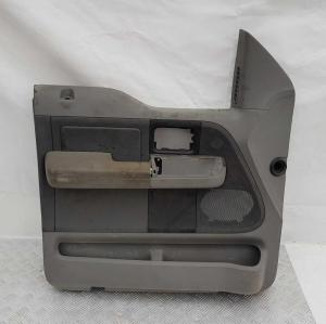 Обшивка двери передней левой Ford F150 2004-2008 5L3Z 1523943 DAA; 5L34 1523943 DC32NC Обшивка двери передней левой Ford F150 2004-2008 5L3Z 1523943 DAA; 5L34 1523943 DC32NC