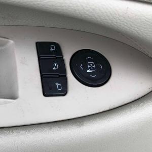 Блок регулировки боковыми зеркалами Cadillac Escalade 2015-2019 84537076 ; 23488412