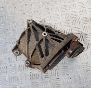 Кронштейн компрессора кондиционера Chevrolet Tahoe 1999-2006 12643257; 12554026