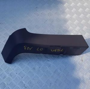 Накладка стойки багажника левая внешняя Hummer H3 2005-2010 20907428; 25830078; 15823741; 15296758; 15235629; 15235532; 15196025