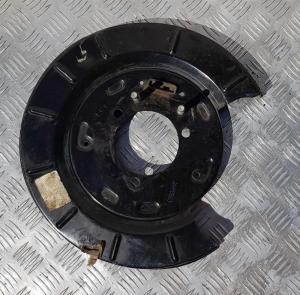 Щит опорный задний левый Chevrolet Camaro 2009-2015 92227527