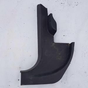 Накладка передней стойки нижняя левая Cadillac SRX 2009-2016 20909424