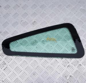 Стекло задней форточки правое Ford Mustang 2004-2014 4R3Z 6329710 AA; 4R33 6329700; Стекло задней форточки правое Ford Mustang 2004-2014 4R3Z 6329710 AA; 4R33 6329700;
