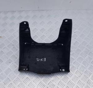 Площадка под АКБ Ford Expedition 2003-2006 4L34 10723; F65Z 10732 AE Площадка под АКБ Ford Expedition 2003-2006 4L34 10723; F65Z 10732 AE
