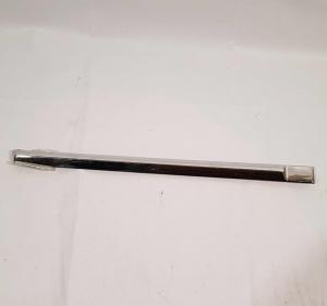 Молдинг двери задней правой Cadillac Escalade 2006-2014 15876402; 15200337 Молдинг двери задней правой Cadillac Escalade 2006-2014 15876402; 15200337