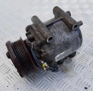 Компрессор кондиционера Ford Expedition 2003-2006 2L14 19D629 CC; 2L1Z 19V703 CA; 4U2J 19497 BA; 5U2J 19F577 BA