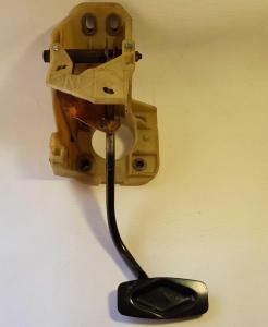 Педаль тормоза Ford Explorer 4 8L2Z 2455; 7L2Z 2455 A