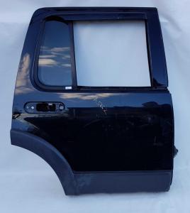 Дверь задняя правая Ford Explorer 4 7L2Z 7824630 Дверь задняя правая Ford Explorer 4 7L2Z 7824630