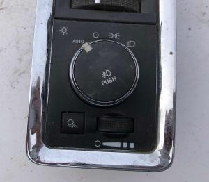 Блок управления голавным светом Dodge Ram 1500 / 2500 / 3500 2009-2012 04602918AA