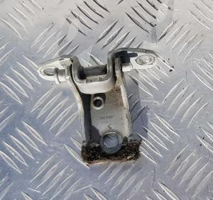 Дверная петля передняя левая нижняя Ford Escape 2007-2012 7L8Z 7822811 A; 8L84 7822807 AA Дверная петля передняя левая нижняя Ford Escape 2007-2012 7L8Z 7822811 A; 8L84 7822807 AA