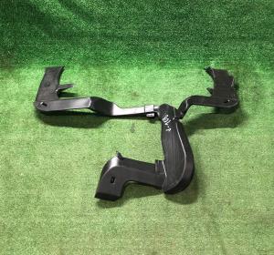 Воздуховод  напольный второго ряда правый Cadillac Escalade / Tahoe 2014-2020 23243143 ; 22766300