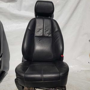Сиденье пассажирское Chevrolet Tahoe 2006-2010 56434554 Сиденье пассажирское Chevrolet Tahoe 2006-2010 56434554